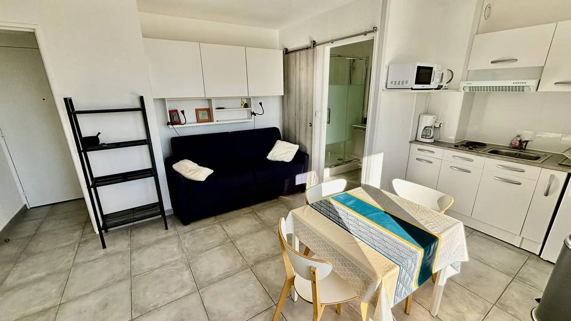 Appartement Lumineux Avec Terrasse Et Parking Proche Plage - Fr-1-816-27 Bormes-les-Mimosas 0*,